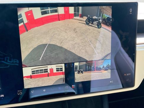 Used 2023 Tesla Model X AWD/4WD image 13