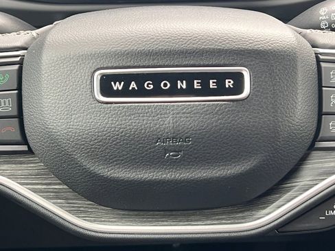 Used 2024 Jeep Wagoneer Series II w/ Flexible Seating Group RWD image 5