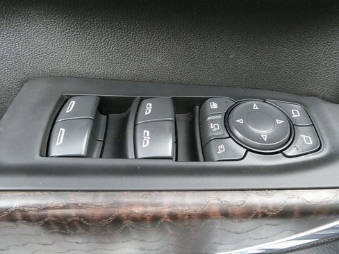 Used 2023 GMC Sierra 3500 Denali w/ Denali Ultimate Package image 23