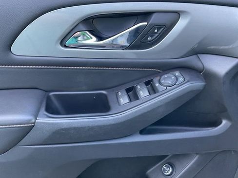 Used 2019 Chevrolet Traverse LT FWD image 28