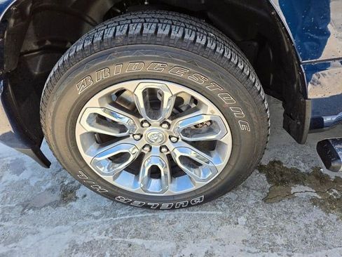 Used 2024 RAM 1500 Laramie AWD/4WD image 26