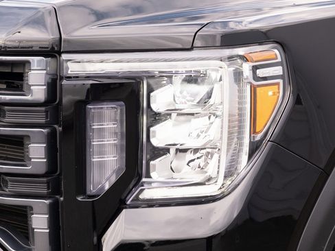 Used 2022 GMC Sierra 3500 AT4 image 22