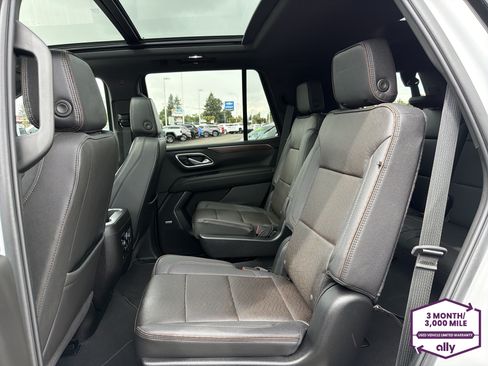 Used 2024 Chevrolet Tahoe High Country AWD/4WD image 10