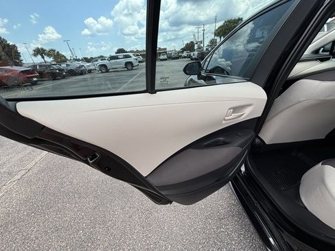 Certified 2025 Toyota Corolla LE image 13