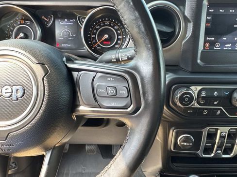 Used 2022 Jeep Gladiator Sport AWD/4WD image 27