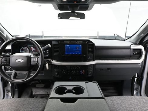 Used 2024 Ford F350 XLT w/ FX4 Off-Road Package image 25