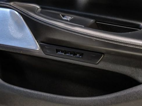 Used 2021 BMW 740i w/ M Sport Package RWD image 66