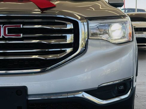Used 2019 GMC Acadia SLE FWD image 21