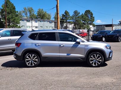 Certified 2023 Volkswagen Taos SE w/ Panoramic Sunroof Package