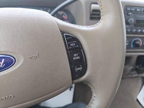 Used 2003 Ford F350 XLT image 16