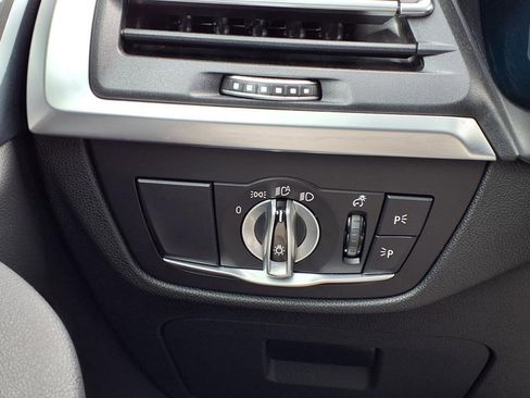 Used 2022 BMW X3 xDrive30i w/ Premium Package 2 image 28