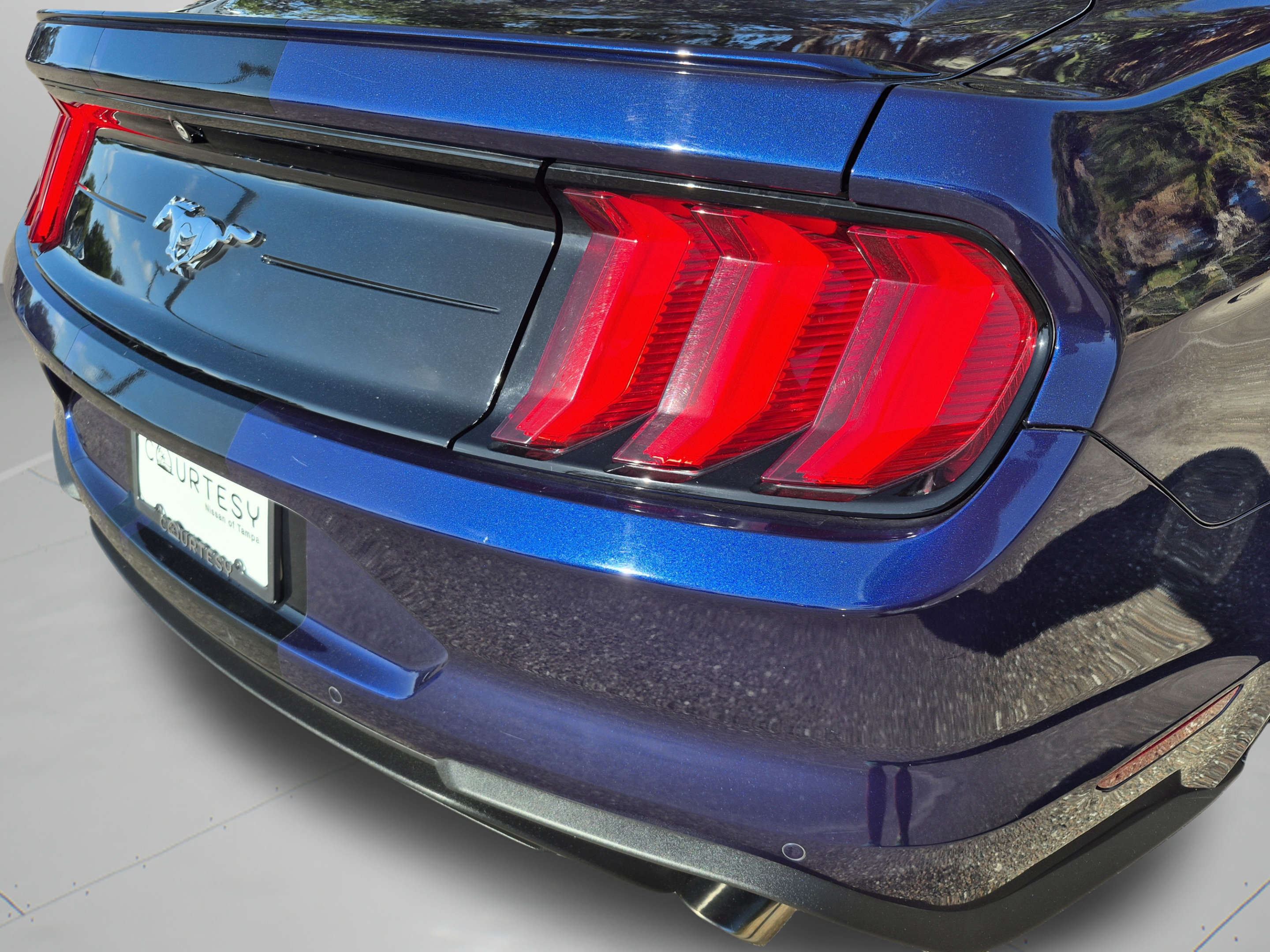Used 2020 Ford Mustang Premium w/ Equipment Group 201A RWD image 32