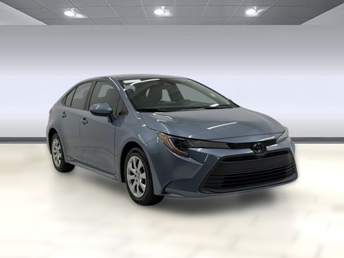Used 2024 Toyota Corolla LE FWD image 6
