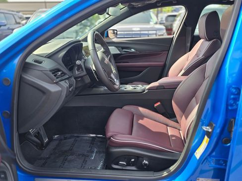 Used 2025 Cadillac CT4 V image 12