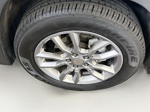 Used 2022 GMC Terrain SLT image 11