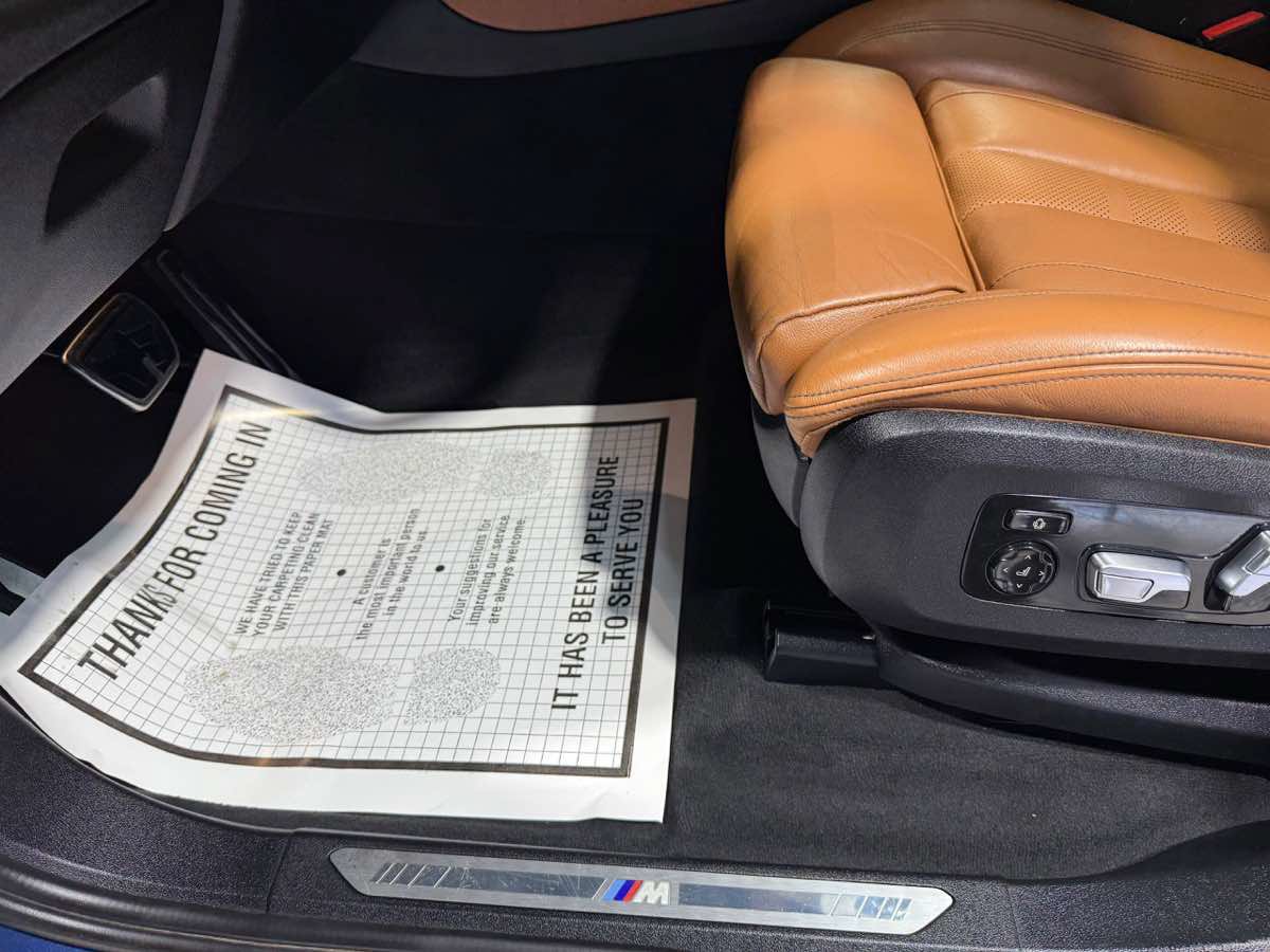 Used 2021 BMW X5 xDrive40i w/ M Sport Package AWD/4WD image 41