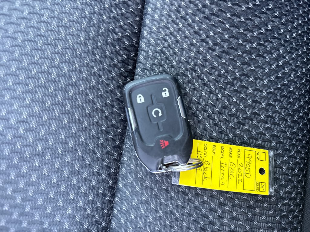 Used 2022 GMC Terrain SLE w/ Driver Convenience Package FWD image 40