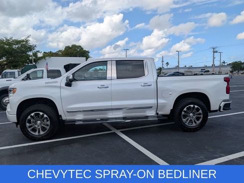 Used 2024 Chevrolet Silverado 1500 High Country RWD image 4