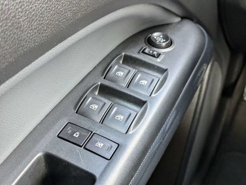 Used 2022 Chevrolet Colorado Z71 RWD image 24