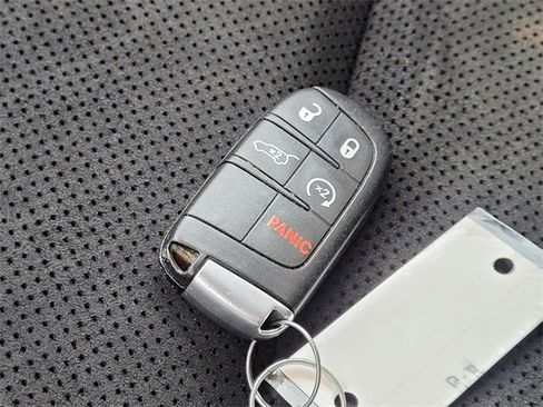 Used 2021 Dodge Durango GT image 25