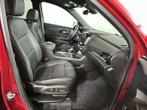 Used 2023 Chevrolet Traverse RS AWD/4WD image 31