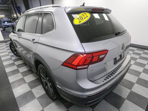 Used 2022 Volkswagen Tiguan SE image 10