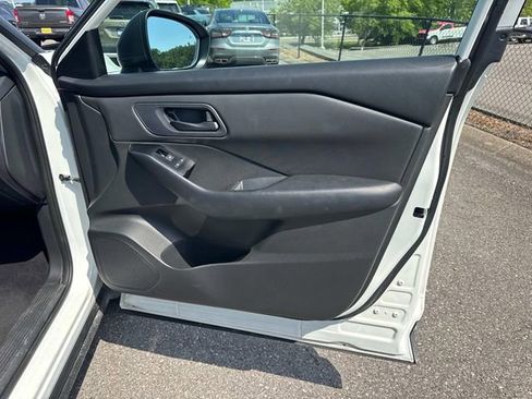 Certified 2024 Nissan Rogue S AWD/4WD image 22