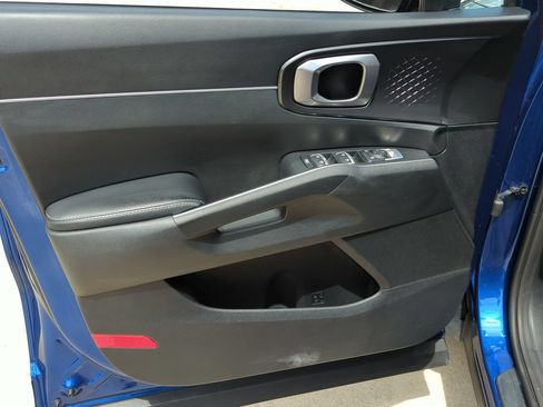 Used 2021 Kia Sorento S FWD image 19
