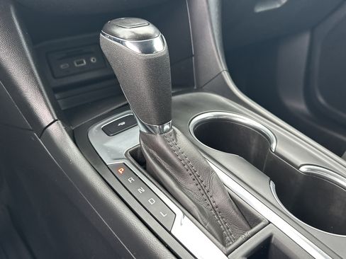 Used 2020 Chevrolet Equinox LT image 31