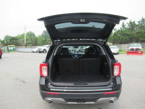 Used 2023 Ford Explorer Limited w/ Limited Technology Package AWD/4WD image 20