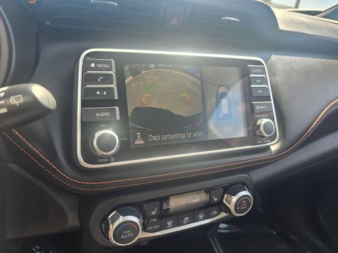 Used 2020 Nissan Kicks SR w/ SR Premium Package FWD image 27