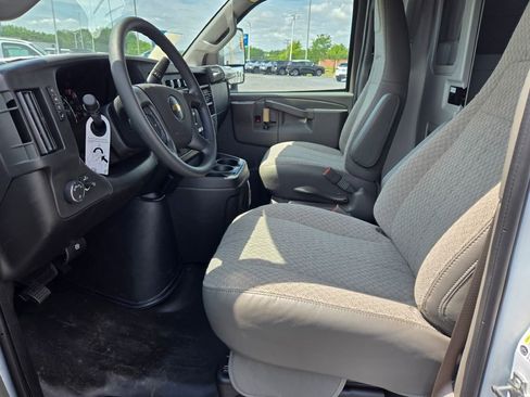 New 2025 Chevrolet Express 3500 w/ Power Convenience Package image 14