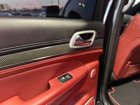 Used 2018 Jeep Grand Cherokee Trackhawk image 30