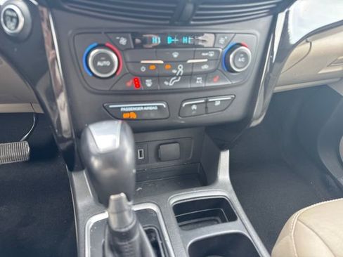 Used 2017 Ford Escape Titanium image 20