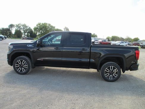 New 2026 GMC Sierra 1500 AT4 w/ AT4 Premium Package image 9