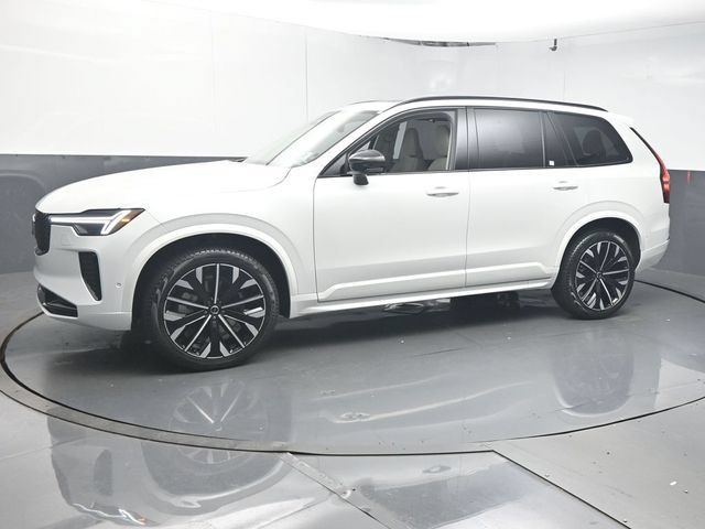 Certified 2026 Volvo XC90 B6 Ultra w/ Protection Package Premier AWD/4WD image 4