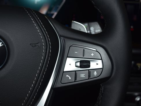 New 2026 BMW X5 xDrive40i w/ Executive Package image 9