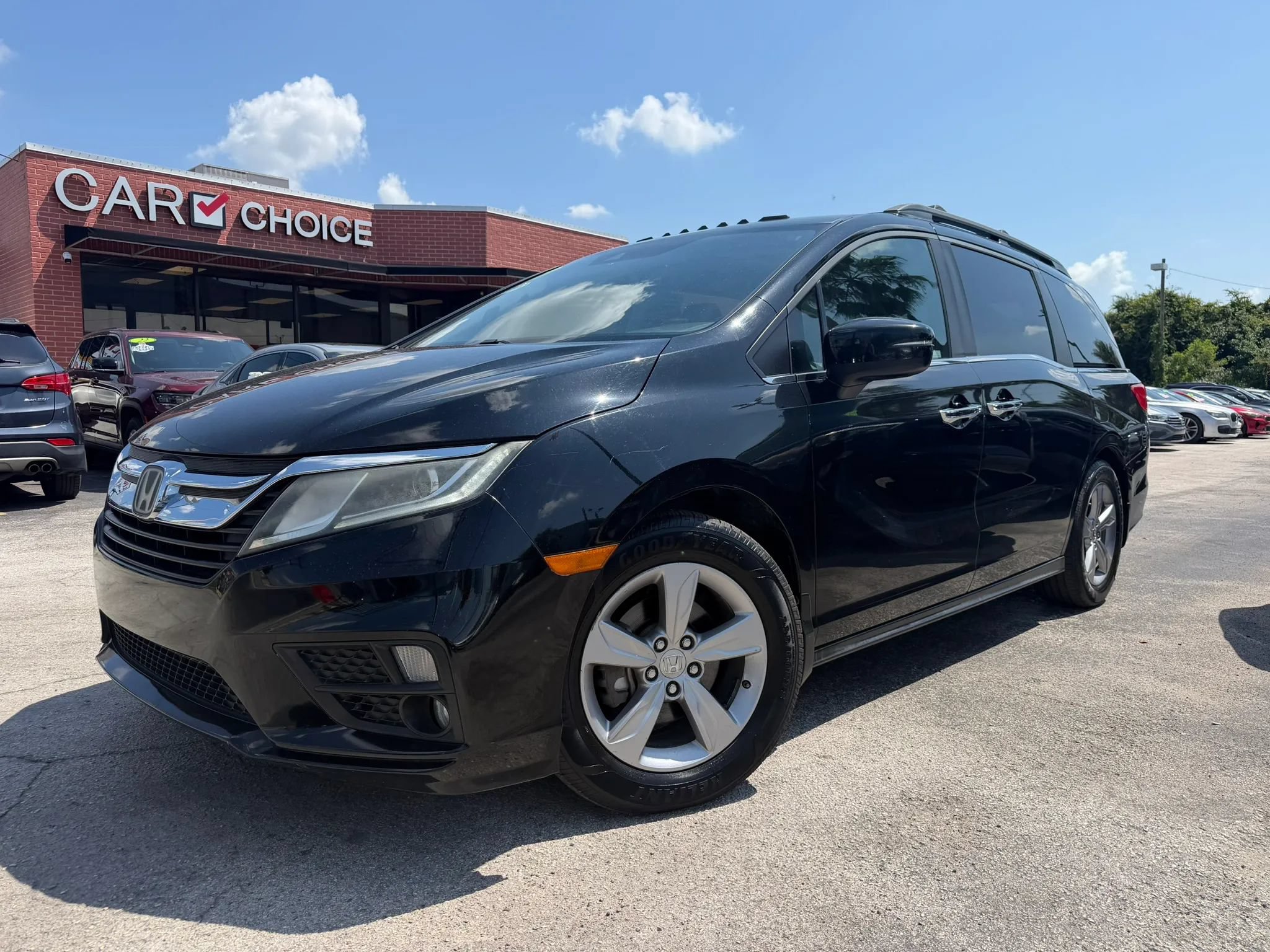 Used 2018 Honda Odyssey EX-L image 1
