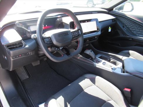 New 2026 Dodge Charger R/T AWD/4WD image 15