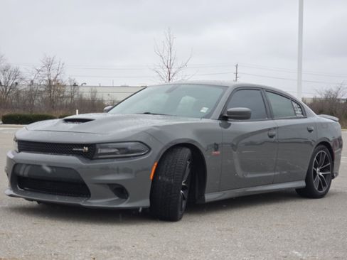 Used 2018 Dodge Charger R/T Scat Pack image 10
