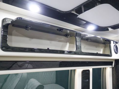 Used 2024 Mercedes-Benz Sprinter 3500 image 68