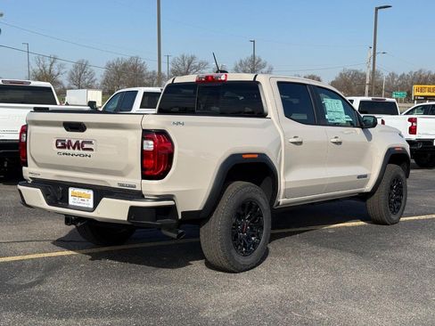 New 2026 GMC Canyon Elevation image 3