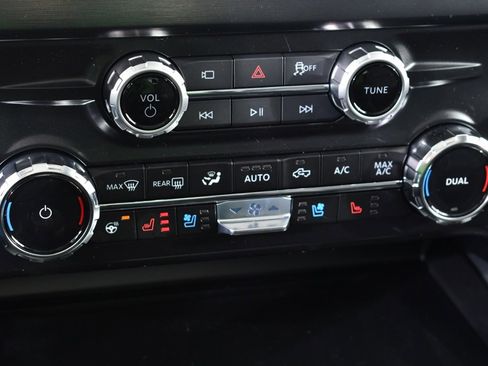 New 2026 Ford F350 Lariat w/ Lariat Premium Package image 30