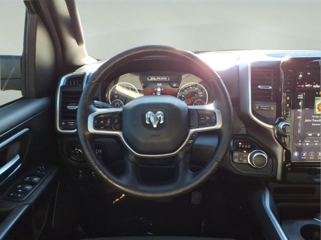 Used 2020 RAM 1500 Big Horn AWD/4WD image 13