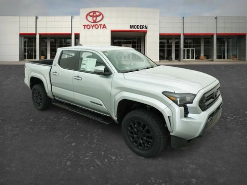 New 2026 Toyota Tacoma SR5 AWD/4WD image 13