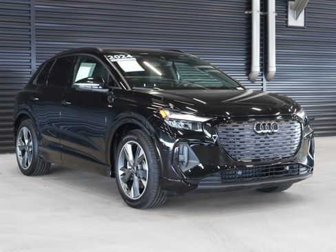 Certified 2024 Audi Q4 e-tron Premium Plus image 8