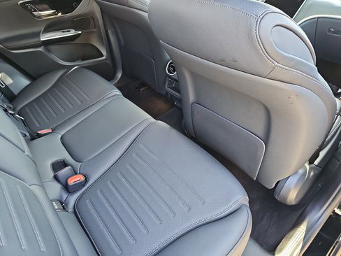 Certified 2026 Mercedes-Benz GLC 300 4MATIC image 12