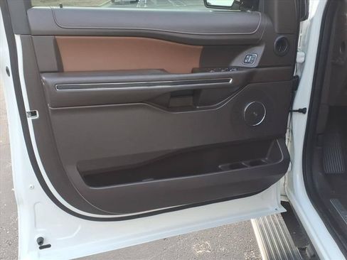 Used 2022 Ford Expedition King Ranch AWD/4WD image 17