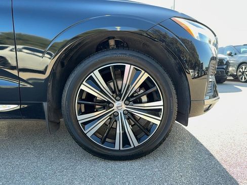 Used 2022 Volvo XC60 B5 Inscription w/ Climate Package image 10