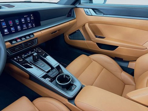 Certified 2025 Porsche 911 Carrera S RWD image 28